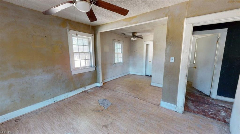 Photo 26 of 50 residential for sale in Portsmouth virginia