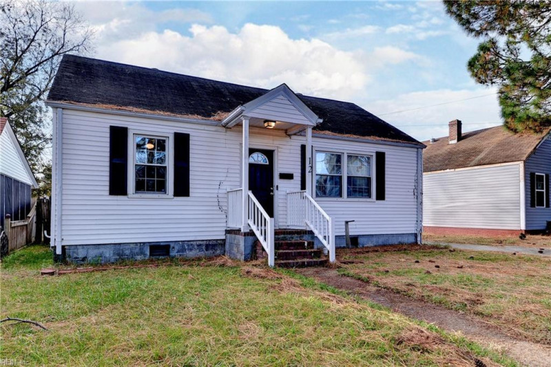 Photo 2 of 25 residential for sale in Portsmouth virginia