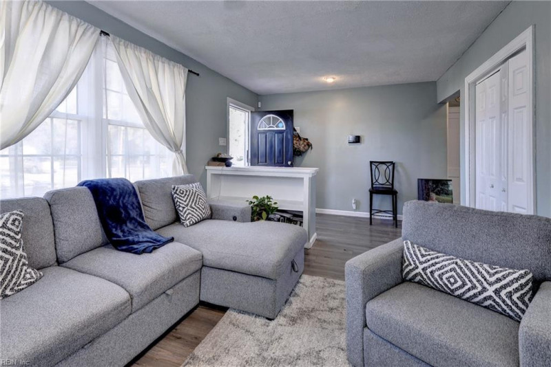 Photo 8 of 25 residential for sale in Portsmouth virginia