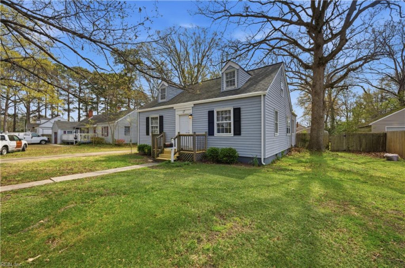 Photo 3 of 30 residential for sale in Newport News virginia Photo 3 of 30 residential for sale in Newport News virginia