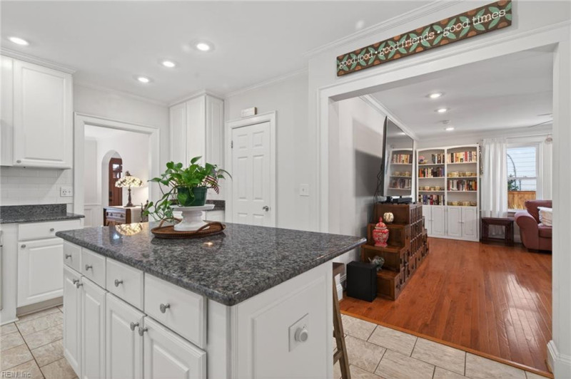 Photo 13 of 47 residential for sale in Norfolk virginia
