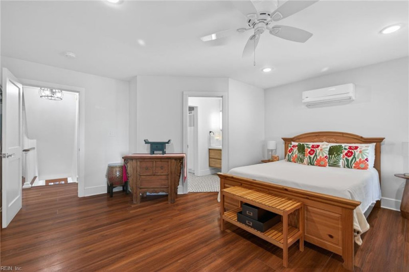 Photo 24 of 47 residential for sale in Norfolk virginia