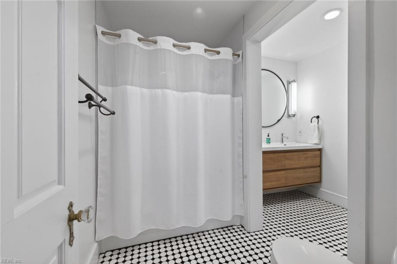 Photo 27 of 47 residential for sale in Norfolk virginia