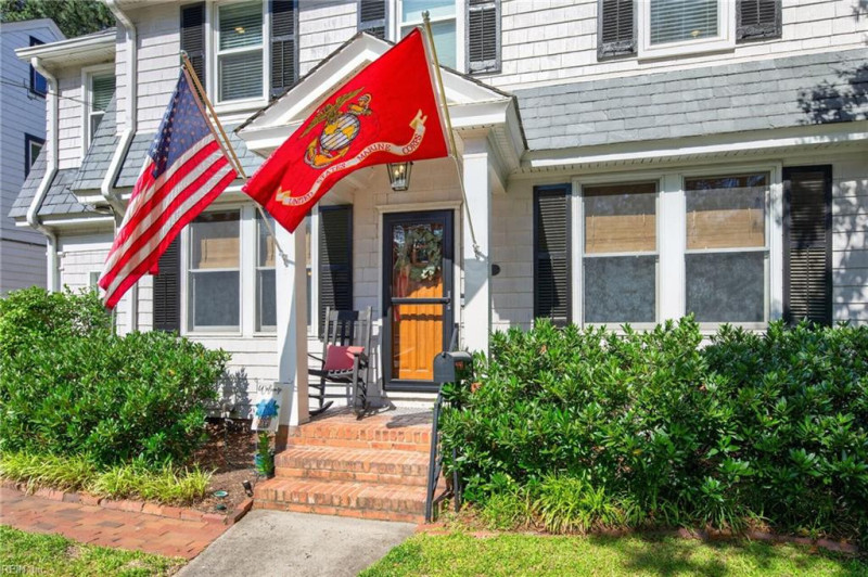 Photo 3 of 47 residential for sale in Norfolk virginia