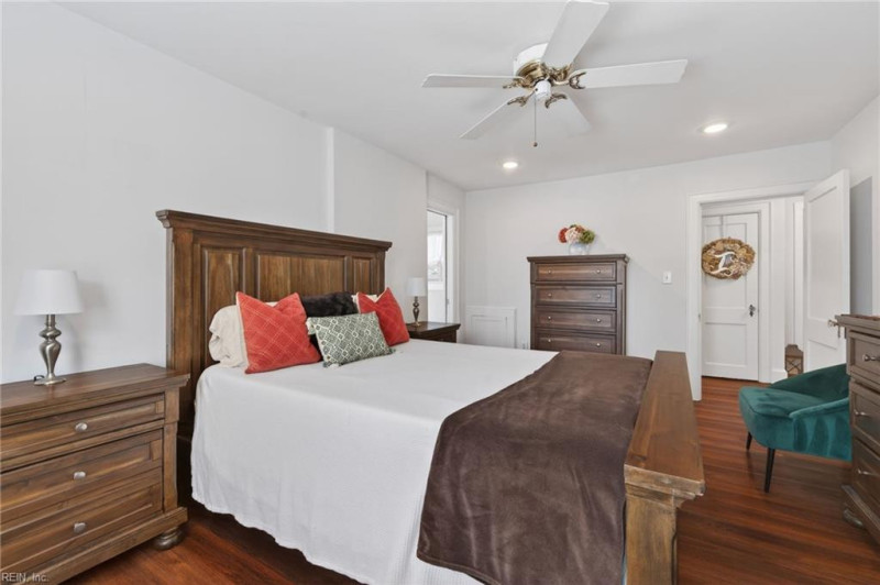 Photo 30 of 47 residential for sale in Norfolk virginia