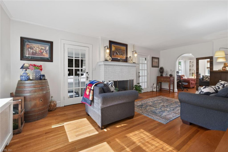Photo 5 of 47 residential for sale in Norfolk virginia