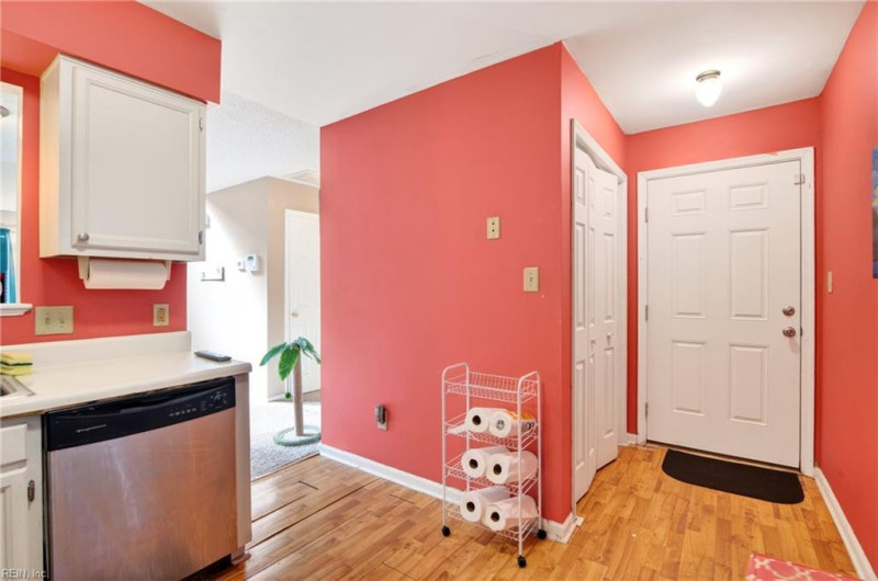 Photo 11 of 21 residential for sale in Newport News virginia