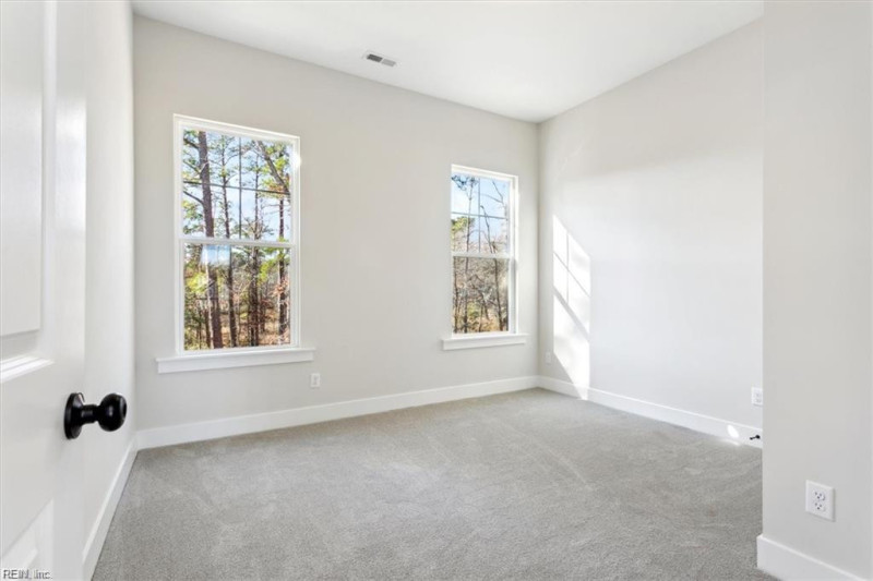 Photo 8 of 30 residential for sale in Chesapeake virginia