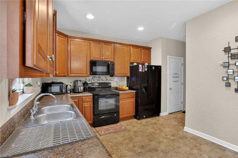 Photo 12 of 33 residential for sale in Chesapeake virginia Photo 12 of 33 residential for sale in Chesapeake virginia