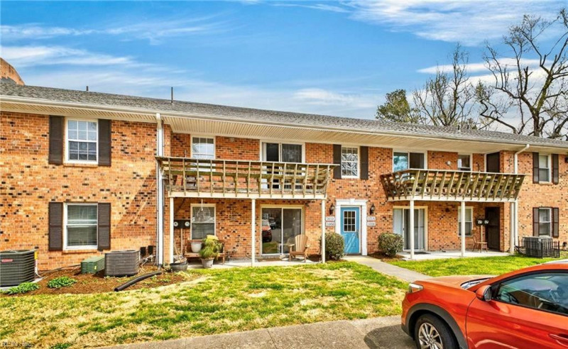 Photo 2 of 25 residential for sale in Virginia Beach virginia