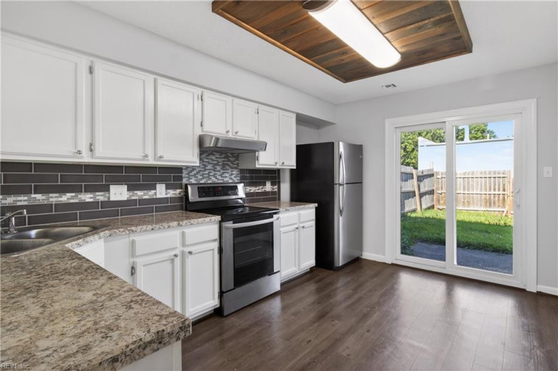 Photo 2 of 25 residential for sale in Virginia Beach virginia