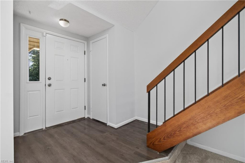 Photo 7 of 25 residential for sale in Virginia Beach virginia