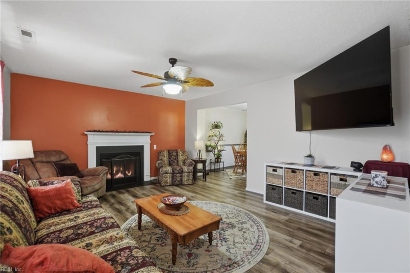 Photo 12 of 36 residential for sale in Suffolk virginia
