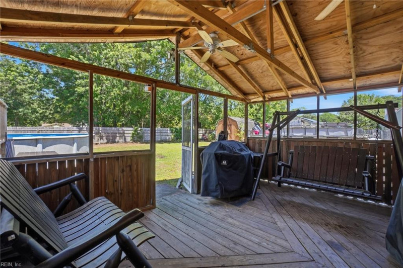 Photo 27 of 36 residential for sale in Suffolk virginia