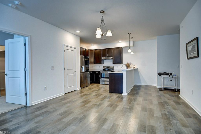 Photo 11 of 26 residential for sale in Virginia Beach virginia