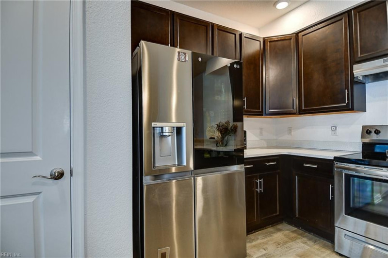 Photo 12 of 26 residential for sale in Virginia Beach virginia