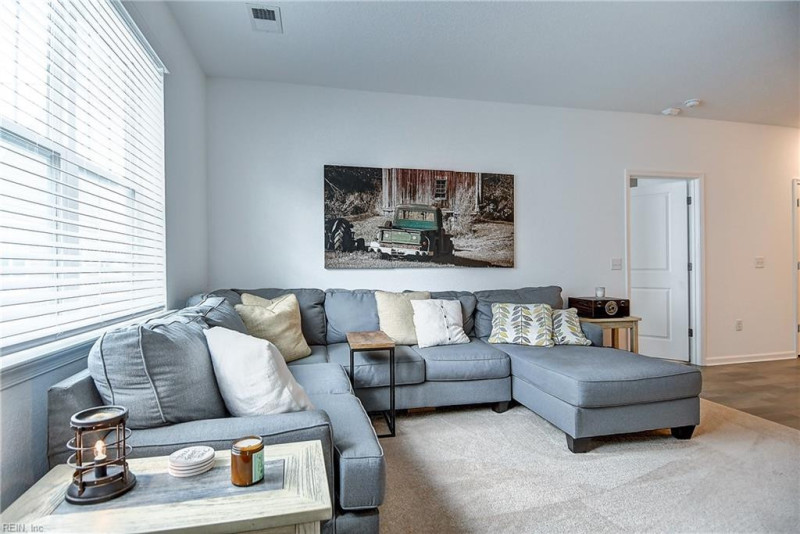 Photo 7 of 26 residential for sale in Virginia Beach virginia