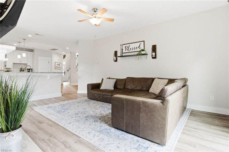 Photo 23 of 48 residential for sale in Virginia Beach virginia