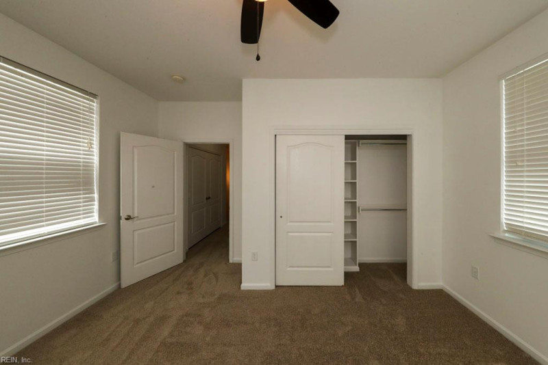 Photo 31 of 34 residential for sale in Chesapeake virginia