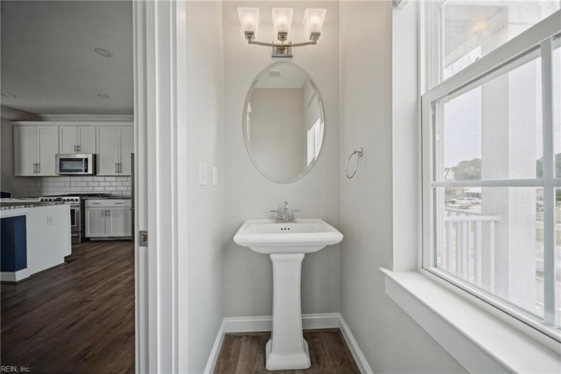 Photo 17 of 42 residential for sale in Virginia Beach virginia