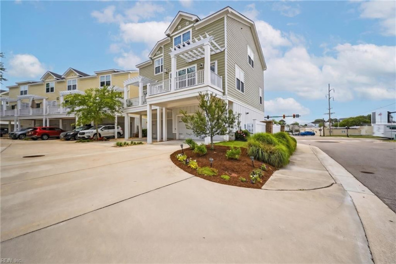 Photo 35 of 42 residential for sale in Virginia Beach virginia