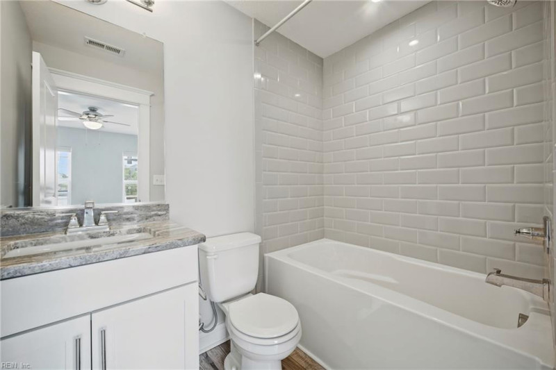 Photo 9 of 42 residential for sale in Virginia Beach virginia