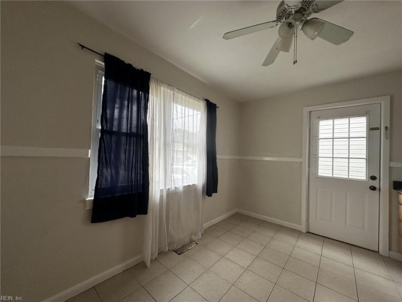 Photo 4 of 8 residential for sale in Norfolk virginia
