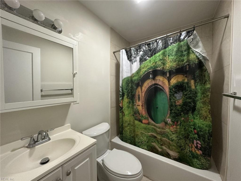 Photo 5 of 8 residential for sale in Norfolk virginia