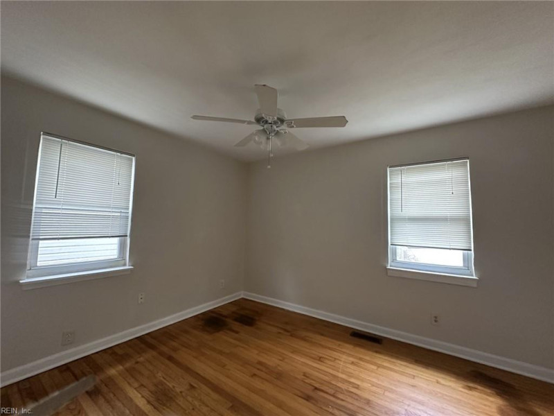 Photo 7 of 8 residential for sale in Norfolk virginia