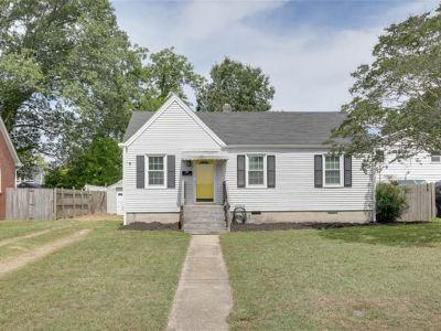 property image for 615 Lafayette Terrace NEWPORT NEWS VA 23605
