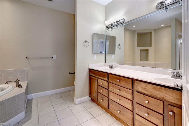 Photo 13 of 47 residential for sale in James City County virginia