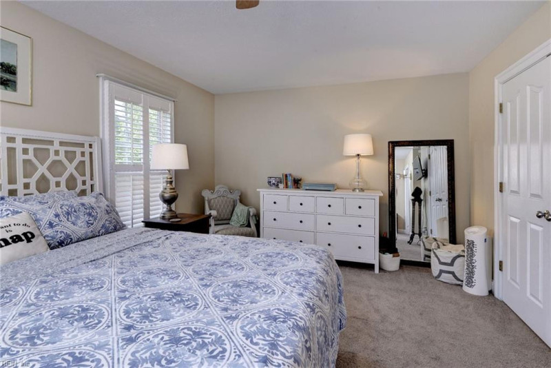 Photo 15 of 47 residential for sale in James City County virginia