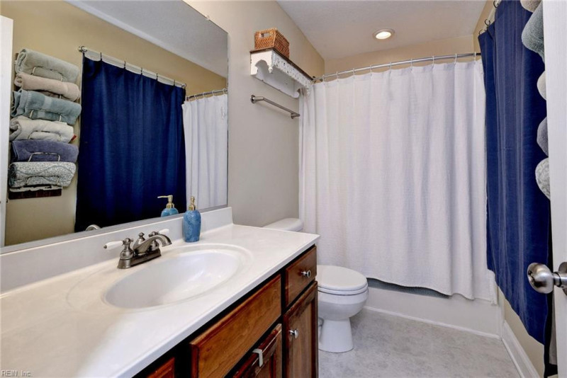 Photo 18 of 47 residential for sale in James City County virginia