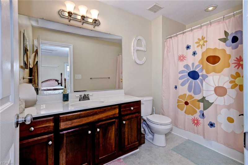Photo 20 of 47 residential for sale in James City County virginia