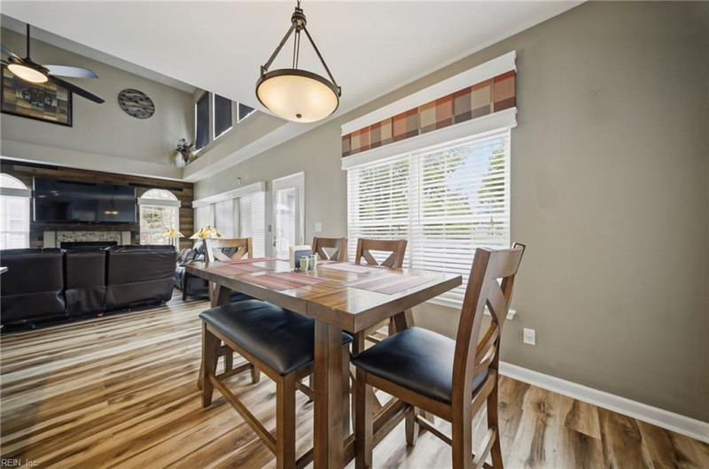 Photo 14 of 49 residential for sale in Virginia Beach virginia