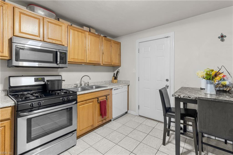 Photo 7 of 13 residential for sale in Portsmouth virginia Photo 7 of 13 residential for sale in Portsmouth virginia