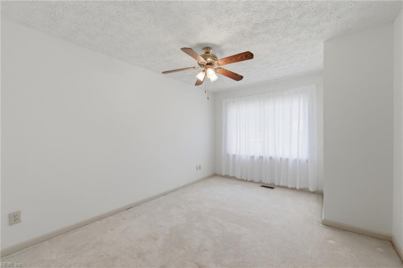 Photo 12 of 49 residential for sale in Hampton virginia