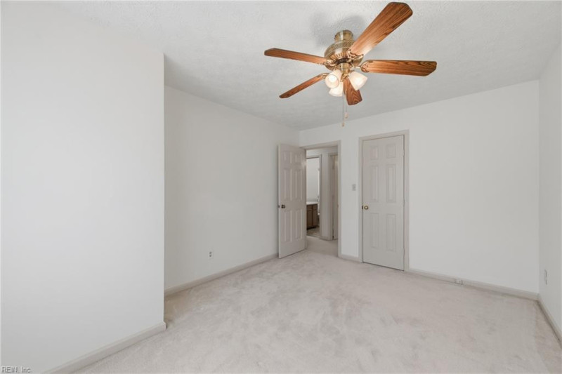 Photo 13 of 49 residential for sale in Hampton virginia