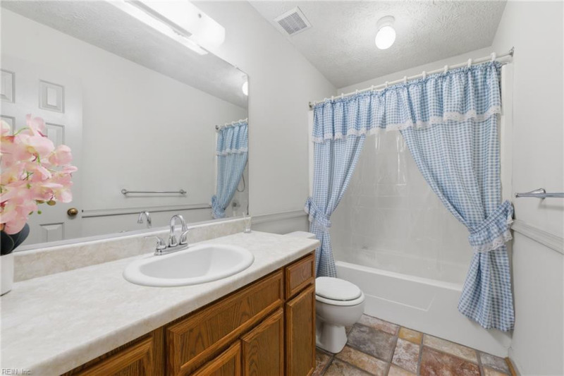 Photo 16 of 49 residential for sale in Hampton virginia