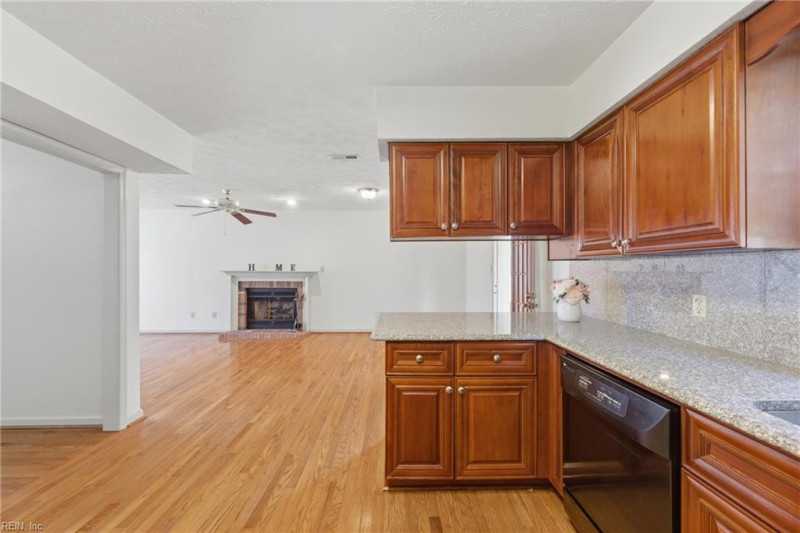 Photo 8 of 49 residential for sale in Hampton virginia