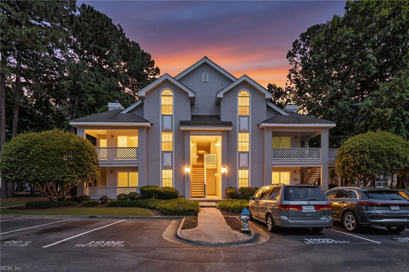Photo 2 of 26 residential for sale in Chesapeake virginia