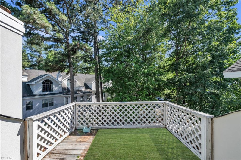 Photo 3 of 26 residential for sale in Chesapeake virginia