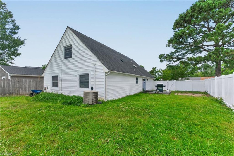 Photo 27 of 28 residential for sale in Virginia Beach virginia