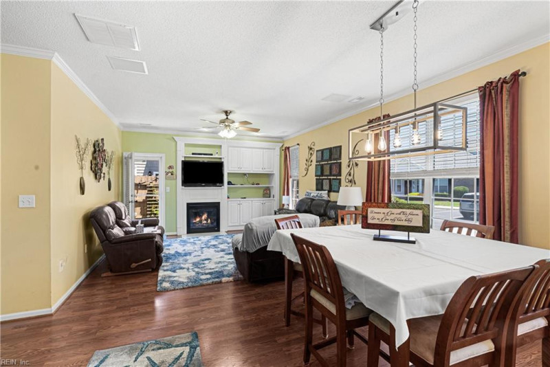 Photo 13 of 45 residential for sale in Chesapeake virginia