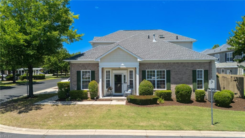Photo 2 of 45 residential for sale in Chesapeake virginia