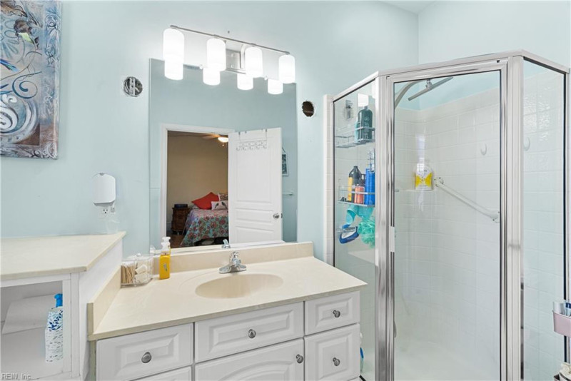 Photo 27 of 45 residential for sale in Chesapeake virginia