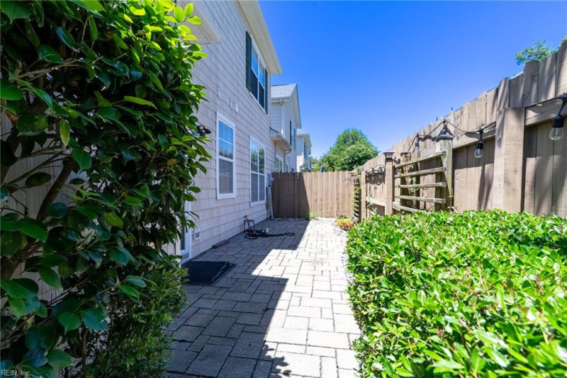 Photo 36 of 45 residential for sale in Chesapeake virginia