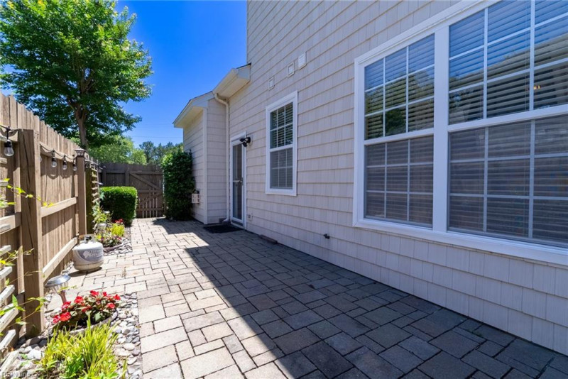 Photo 37 of 45 residential for sale in Chesapeake virginia