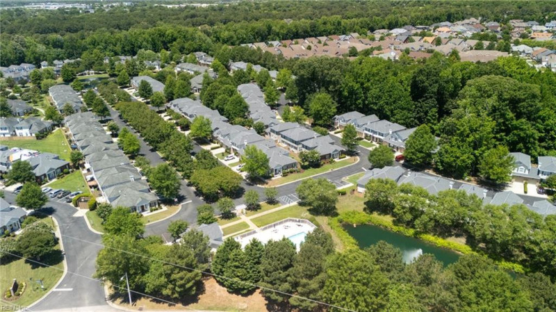 Photo 6 of 45 residential for sale in Chesapeake virginia