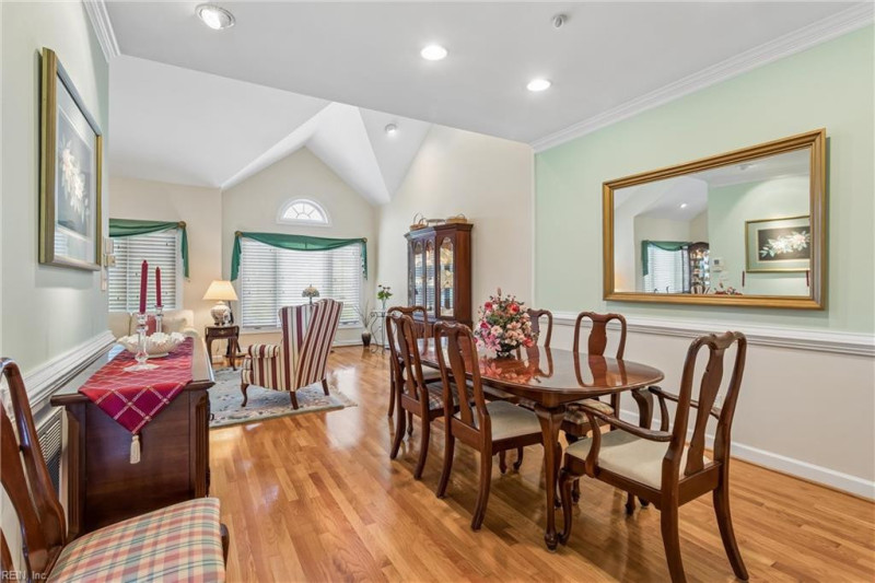Photo 17 of 34 residential for sale in Hampton virginia